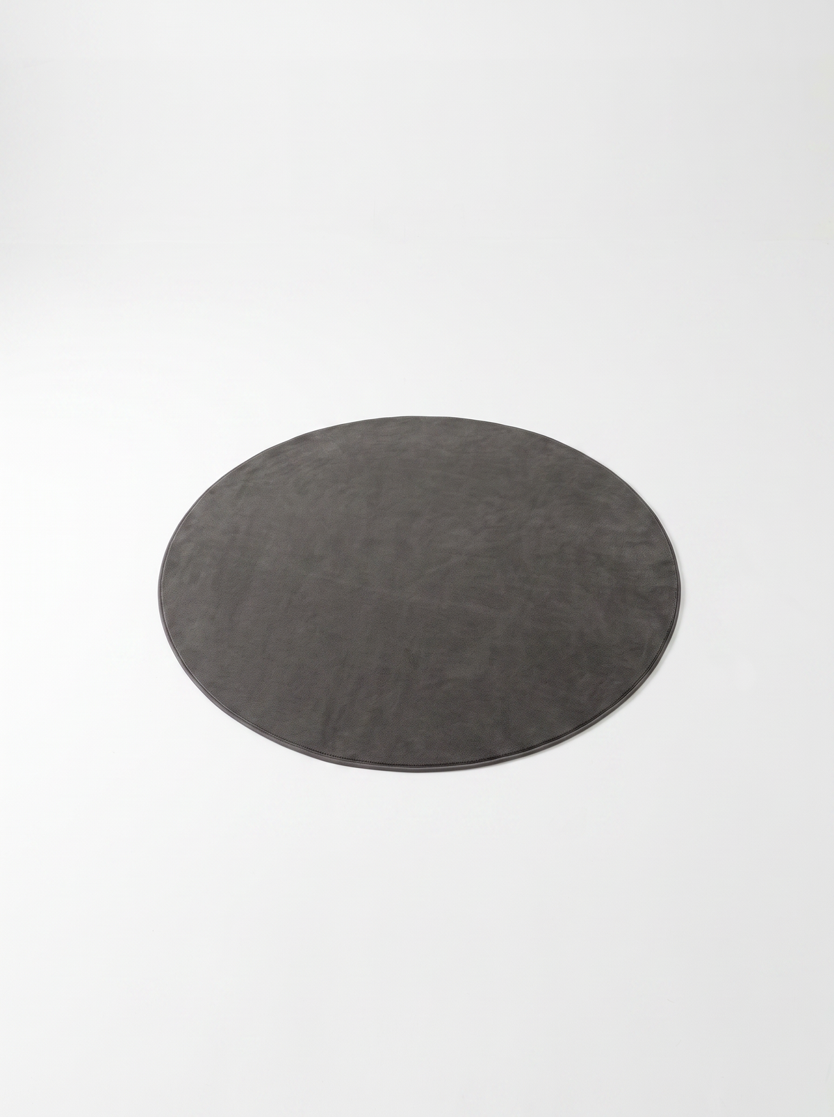 Coral Velvet Living Room Rug - Charcoal - 160cm diametre