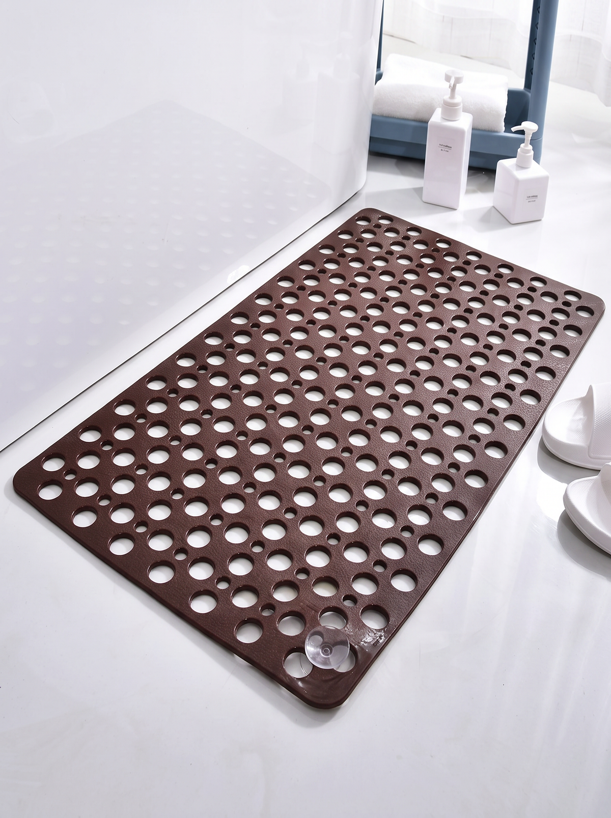 Round-Hole Bath Rug - Coffee - 43x75cm